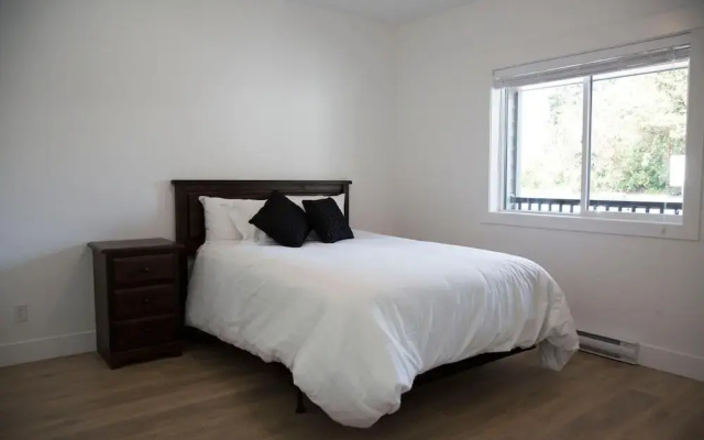 Pacific Point Market & Suites