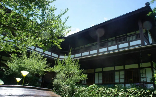 Old Five Guesthouse