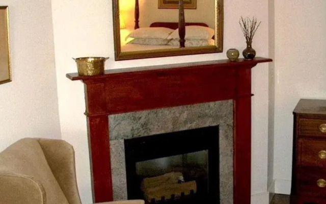 The Charleston House Bed & Breakfast