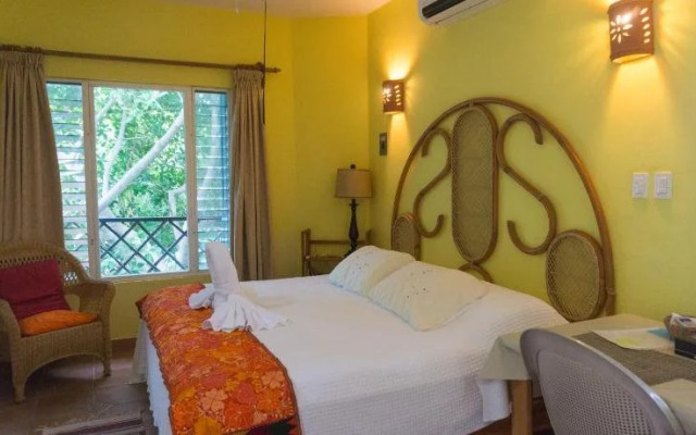 Sea Hawk Suites