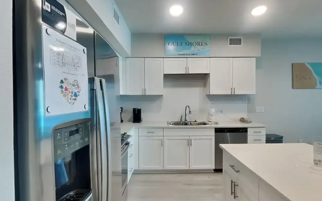 Sea Glass #313 by Southern Vacation Rentals
