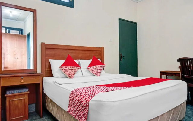 Hotel O 90596 Hotel Griya Astoeti