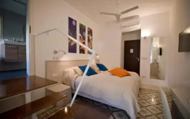 Apartment 81