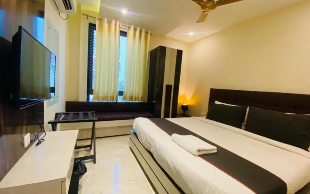 Hotel Vrindavan Palace