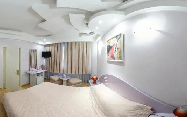 Galmondo Hotel