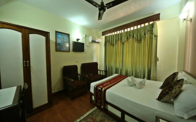 The Hotel Pleasure Home Inn