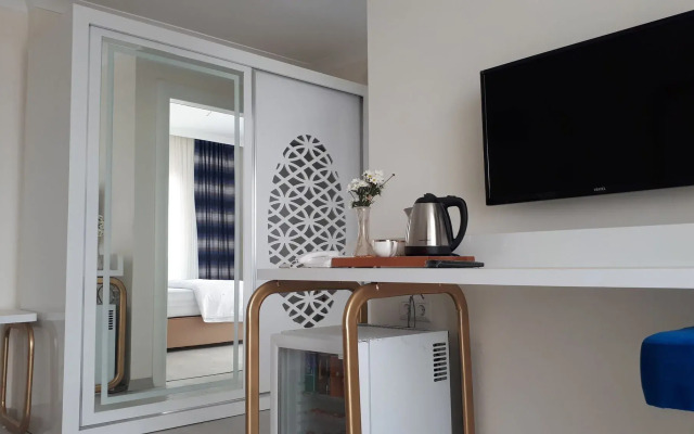 Mavili Suites