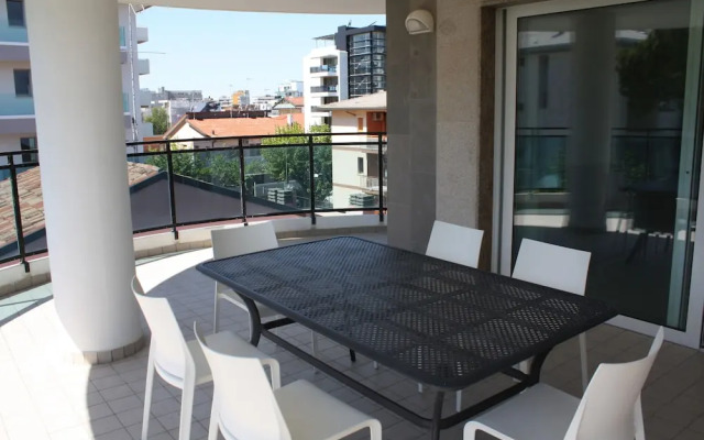 Modern Flat 80 mt From the Beach