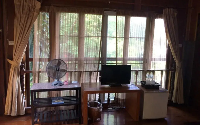 Baan Tawan Guesthouse