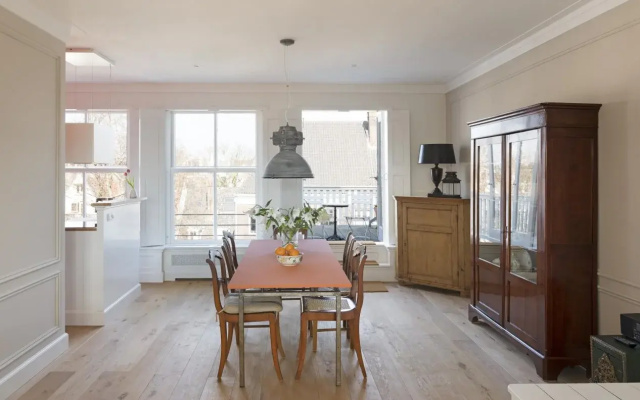 Grand Max Apartment
