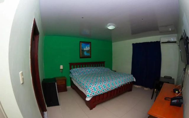 Hotel Renacer