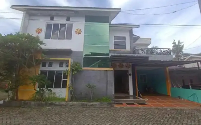 Oyo 3293 Sulthan Ix Guest House