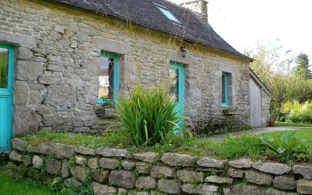 House With 2 Bedrooms in Le Cloître-saint-thégonnec, With Wonderful Ci
