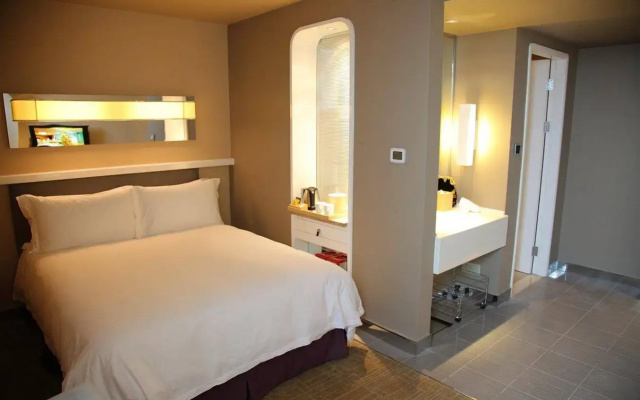 Отель Shanghai Hongqiao Airport Boyue Hotel – AirChina
