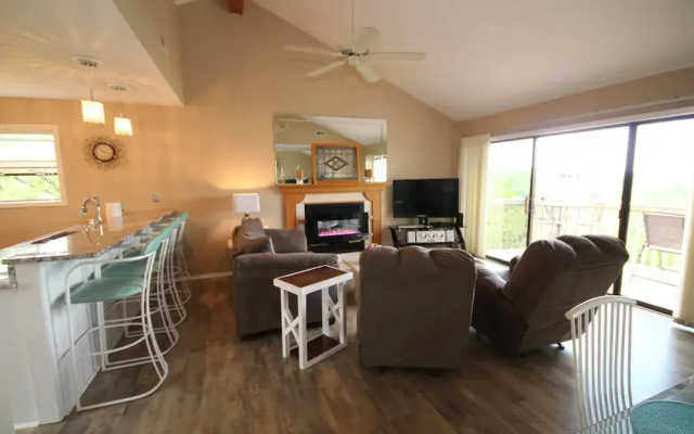 Bay Point Village Condominium