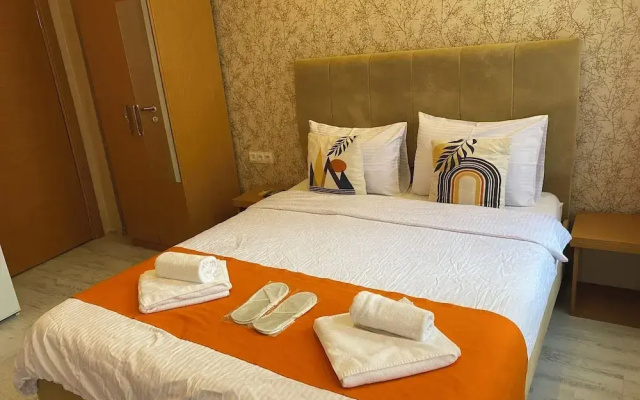 Aura Hotel