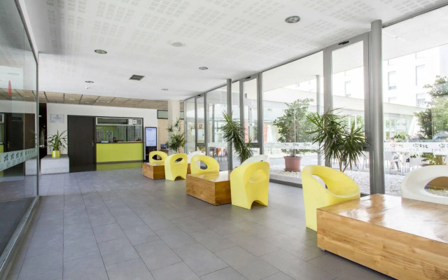 Residencia Universitaria Resa Damià Bonet - Campus Accomodation