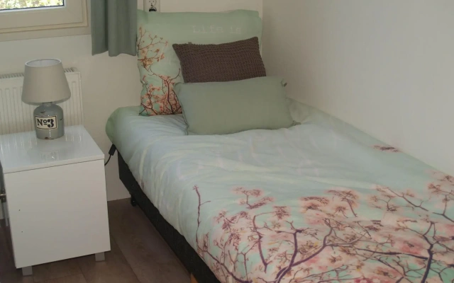 Modern chalet with a dishwasher, only 12 km. from Elburg