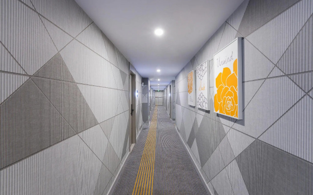 7Days Inn Hotel (Chengdu Third People's Hospital Wenshu Monastery Subway Station)