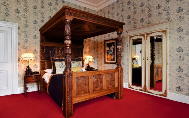 Belleek Castle