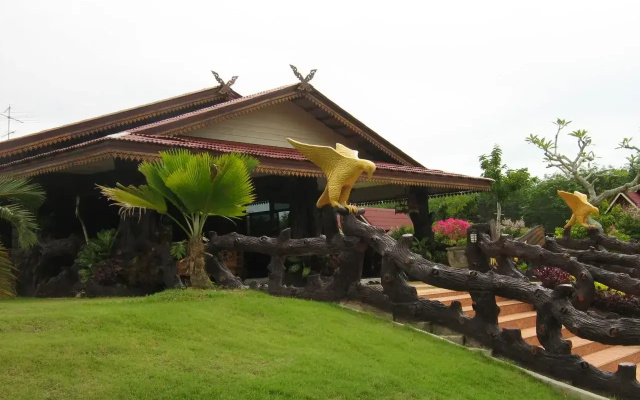 Jakraphat Resort