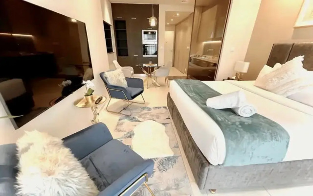 Fully furnished Studio