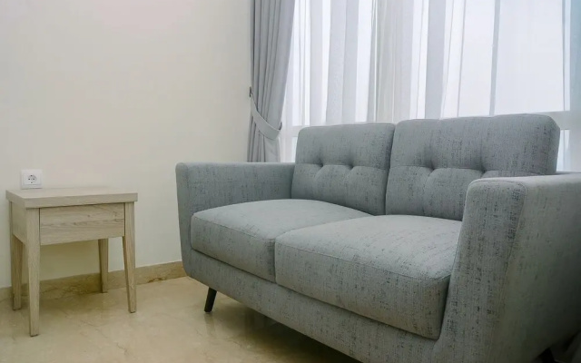 Elegant and Stylish Studio Menteng Park Apartment