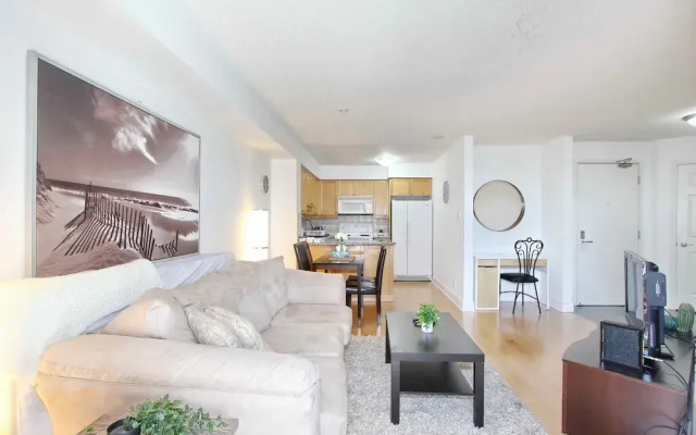 Pelicanstay in Harrison Garden Boulevard