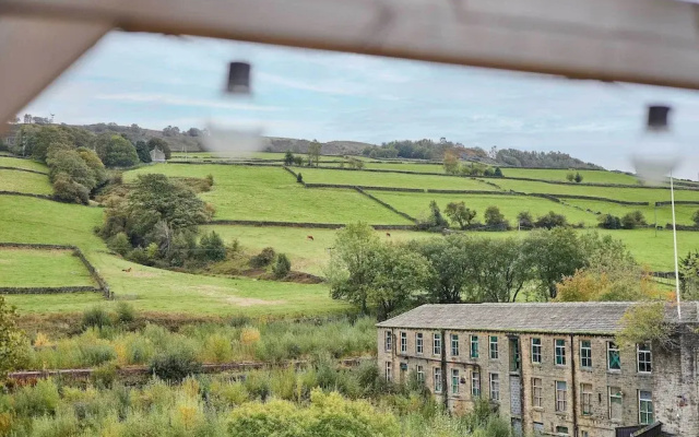 Host Stay Holmfirth Hideaway