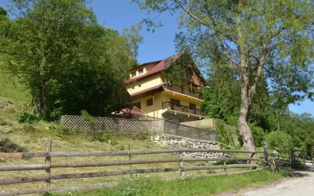 Casa Adina