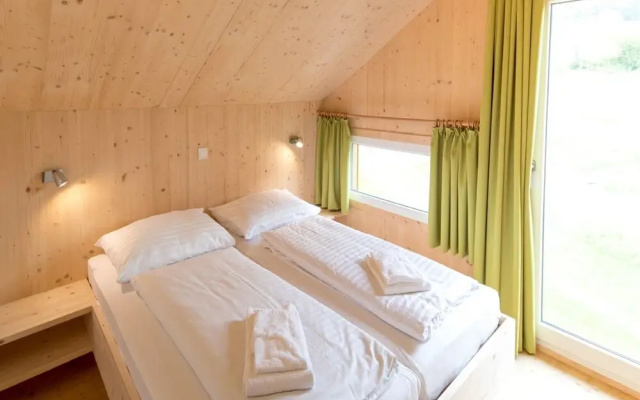 Chalet With Whirlpool tub