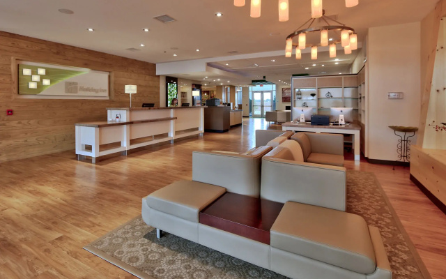 Holiday Inn Roswell by IHG