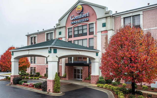 Comfort Inn Suites Lake Norman In Cornelius United States Of