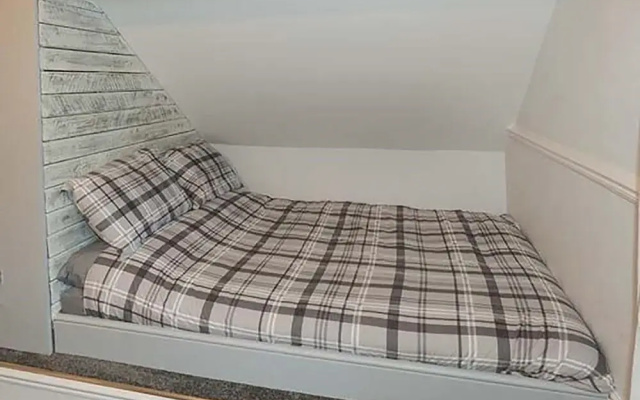 Pavilion Gardens Apartment