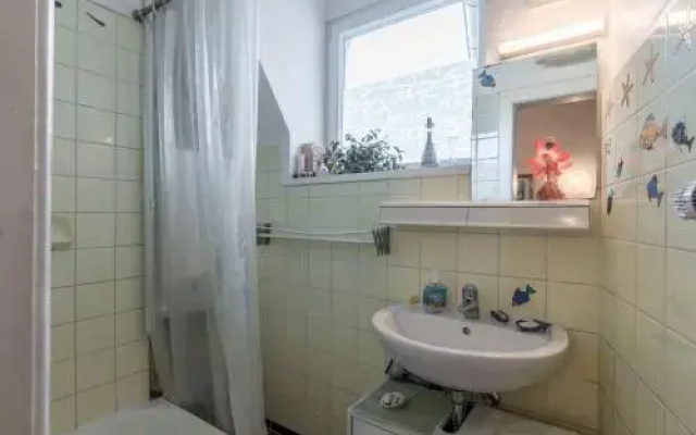 5837 Private Room