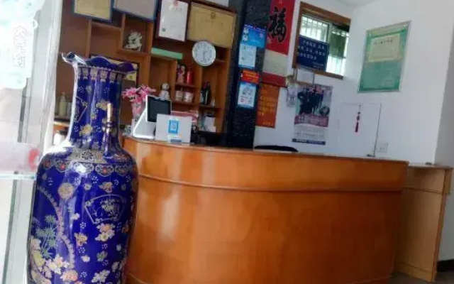Yueqing Yanwen Hotel