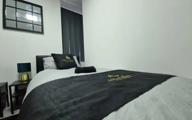 Black Pearl Luxury Apartments