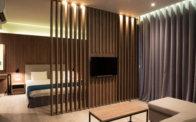 Mistral Hotel