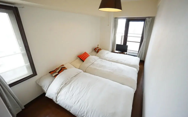 Terry's Apartment Shinsaibashi East I G11F