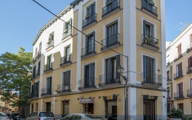 Отель Apartamento Madrid de los Austrias I Испания, Мадрид - отзывы, цены и фото номеров - забронировать отель Apartamento Madrid de los Austrias I онлайн вид на фасад