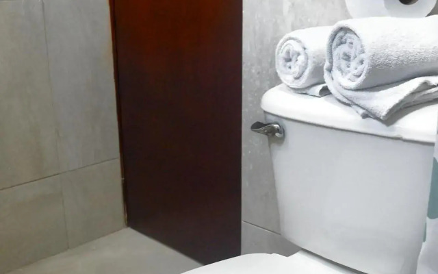 Hotel Aztlan