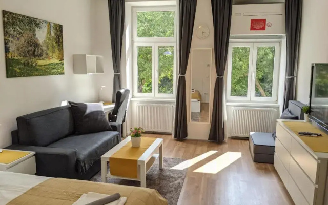 Quiet and Green Studio 10min from Heart of Vienna