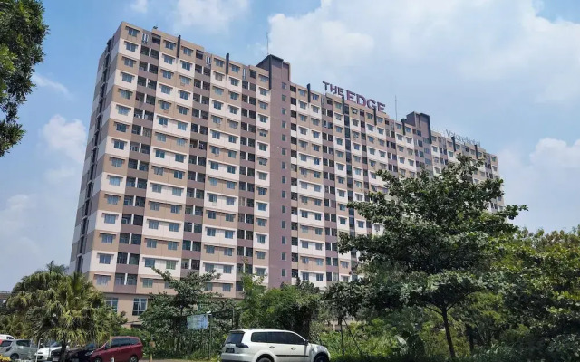 Spacious 1Br Classic At The Edge Bandung Apartment