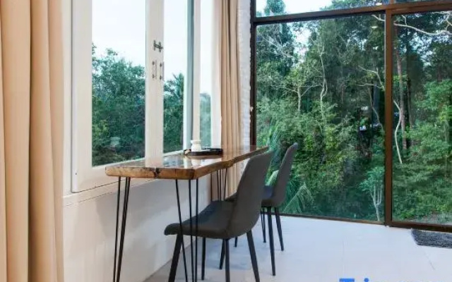 Villa Archie Ground-Floor Sea View Apartment