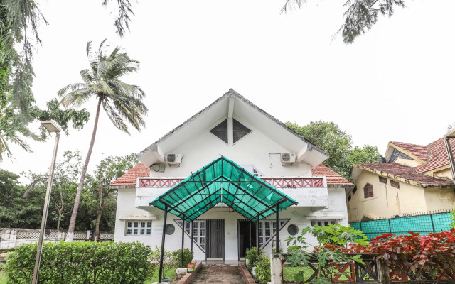Hotel O Nova Dumas Homestay