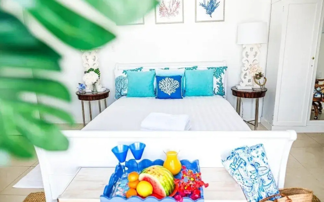 Ocean Front Villa in Aruba - Stunning Full House