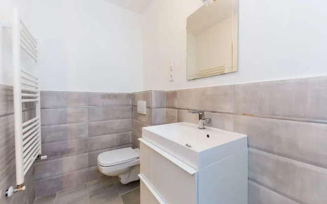 Dfive Apartments - Gold