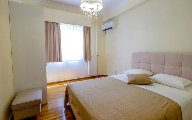 Olala Athens Center 2BR Apartment w/ balcony