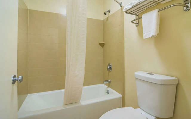 Econo Lodge Research Triangle Park