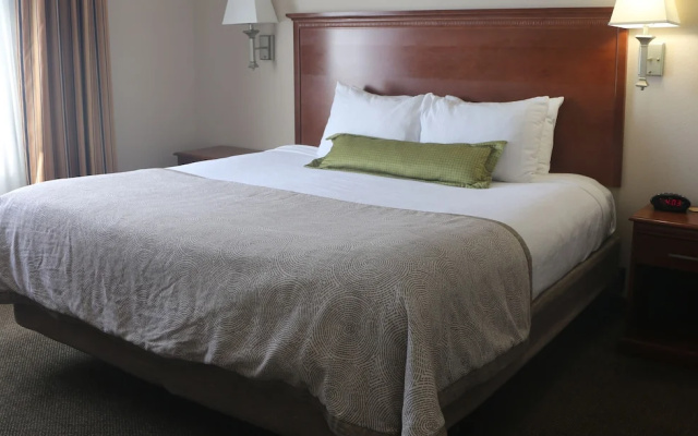 Candlewood Suites Fredericksburg, An Ihg Hotel